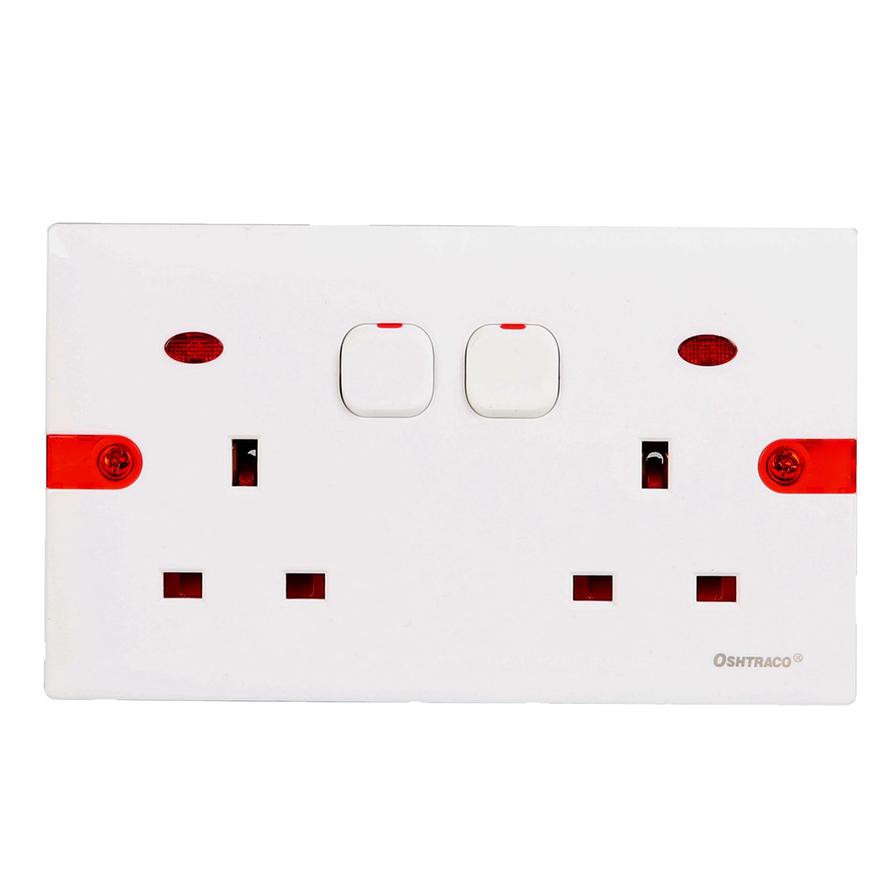 Oshtraco UK Standard Double Socket (13 A)