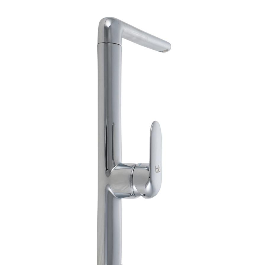 Bold Latikaz Kitchen Faucet