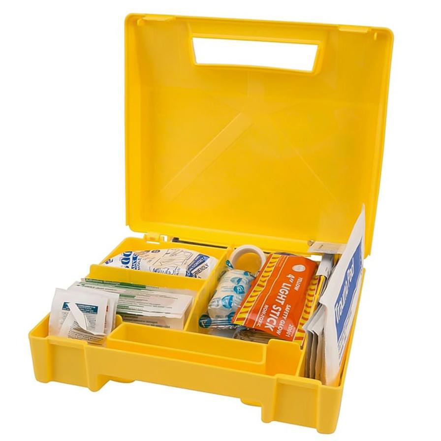 First Aid Only Auto First Aid Essential Kit (15 x 13 x10 cm, Set of 138 )