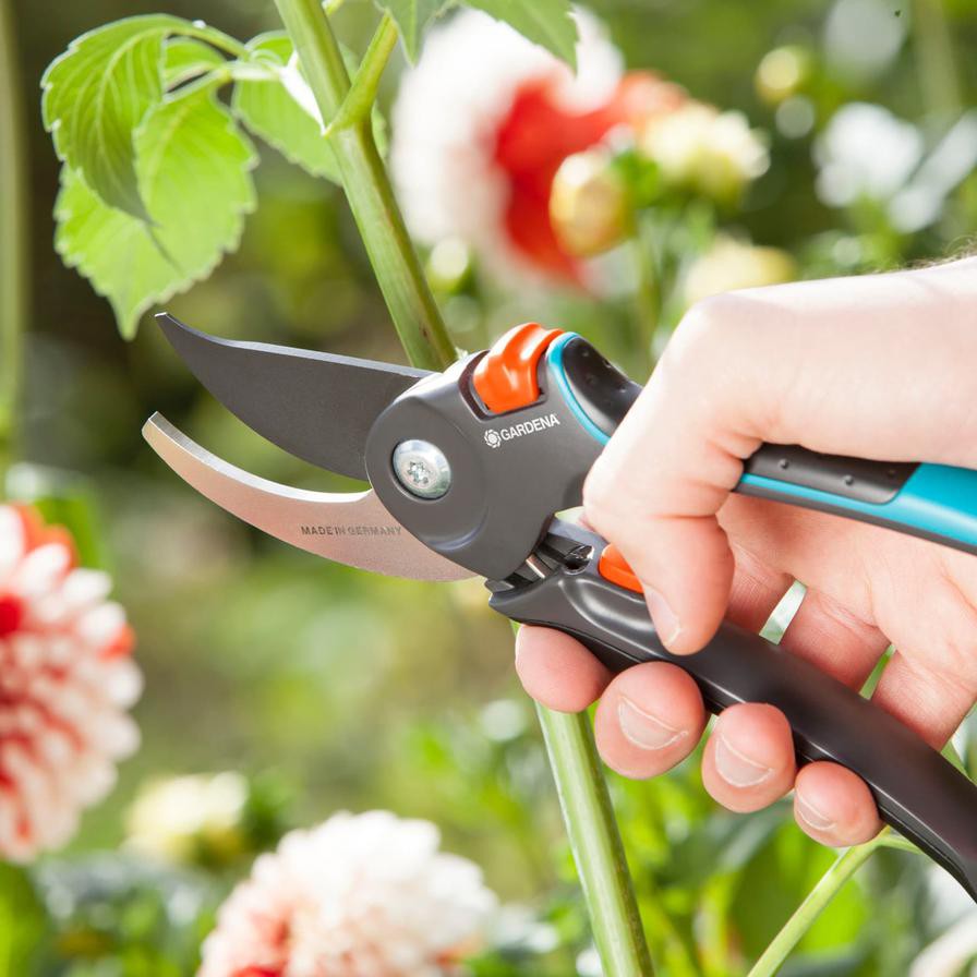 Gardena Secateurs B/M