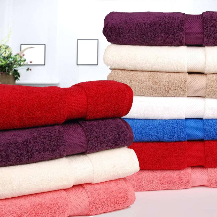 Truebell Classic Bath Towel (68 x 140 cm, Red)