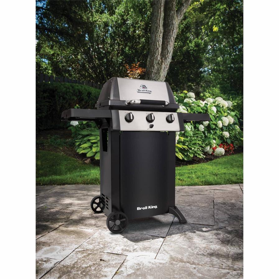 Broil King Gem 320 3-Burner Gas Grill