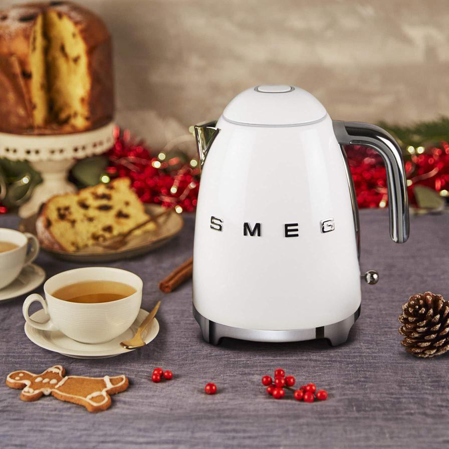 SMEG 50s Retro Style Kettle, KLF03WHUK (2400 W)