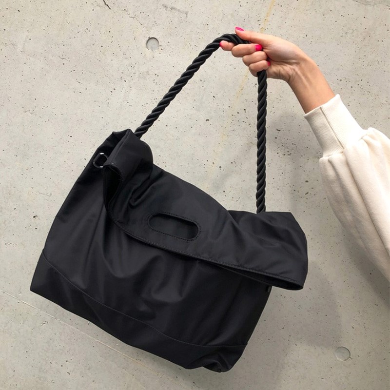 women shoulder bag 2022 nylon tote bags girl fashion bag large capacity shopper bag with magnetic buckle black twist handle handbags