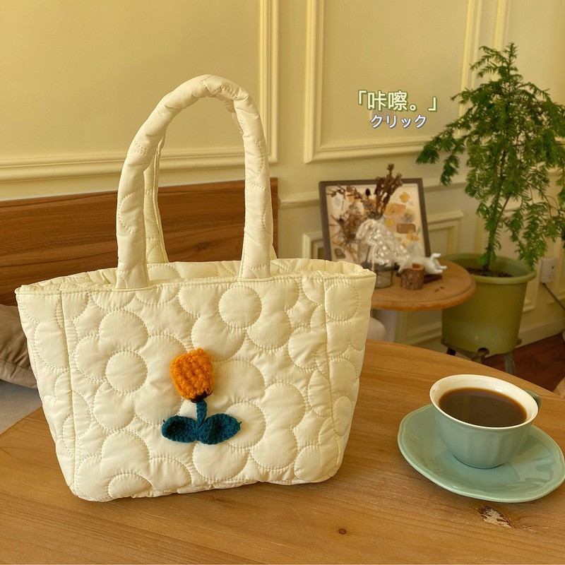 Women's Handbag 2022 Cotton Clutch Bag Girl Shopper Fashion Casual Flower Quilted Bag Winter Cute Knitted Tulip Handle Bag