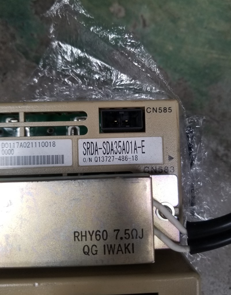 SRDA-SDA35A01A-E Servo Driver, used in good condition. 80% New Look, Good Work, Free Shipping