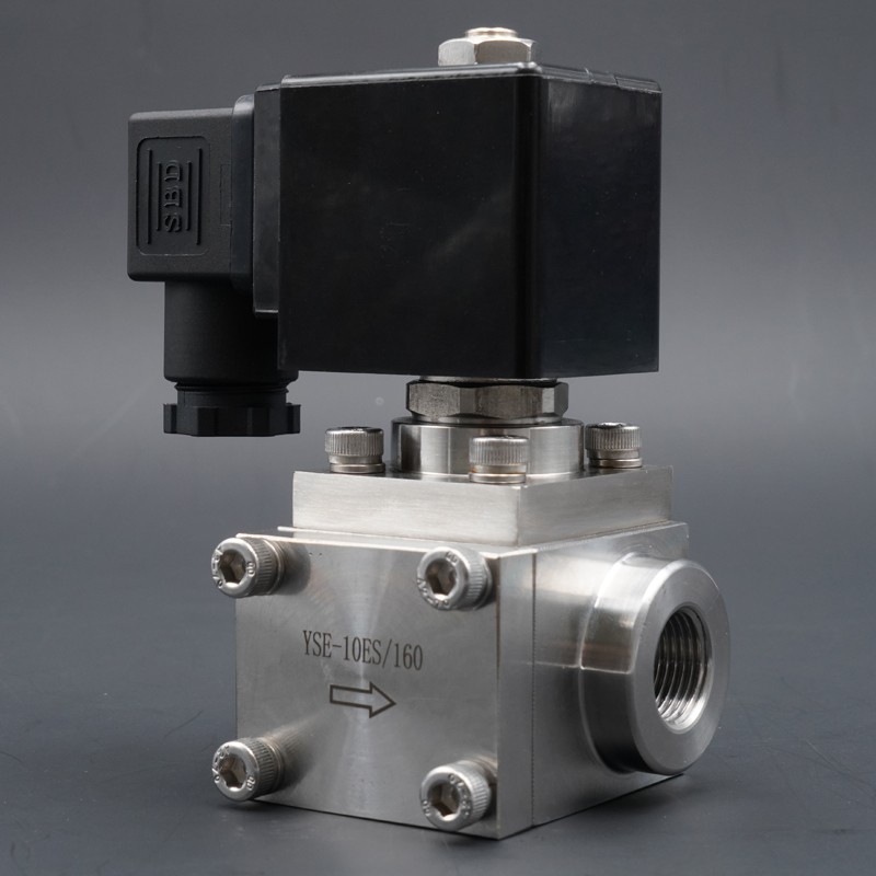 Normally Closed Solenoid Valve 304 Stainless Steel High Pressure Car Washer 0~300bar NC Water Valve 3/8"-1" NPT BSP 2 Way