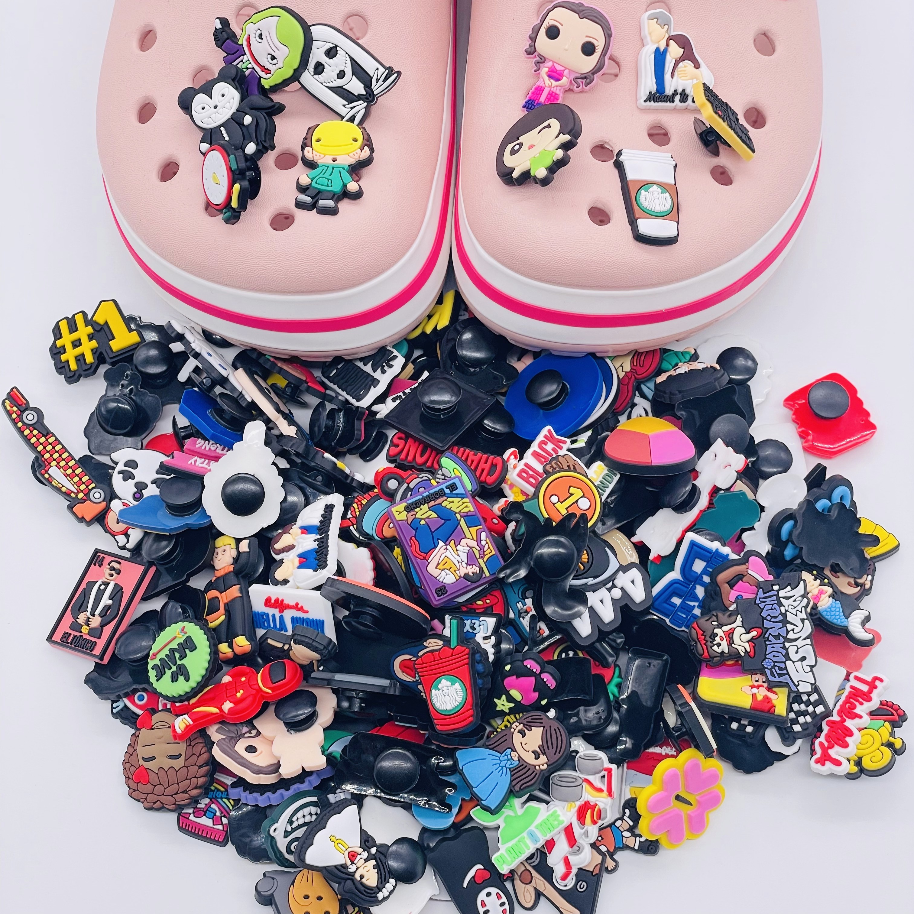 100pcs Mix Cartoon Anime Shoes Sandals Shoes Accessories PVC Garden Shoes Decorations Fit Wristbands Croc Jibz Ornament Party Gift