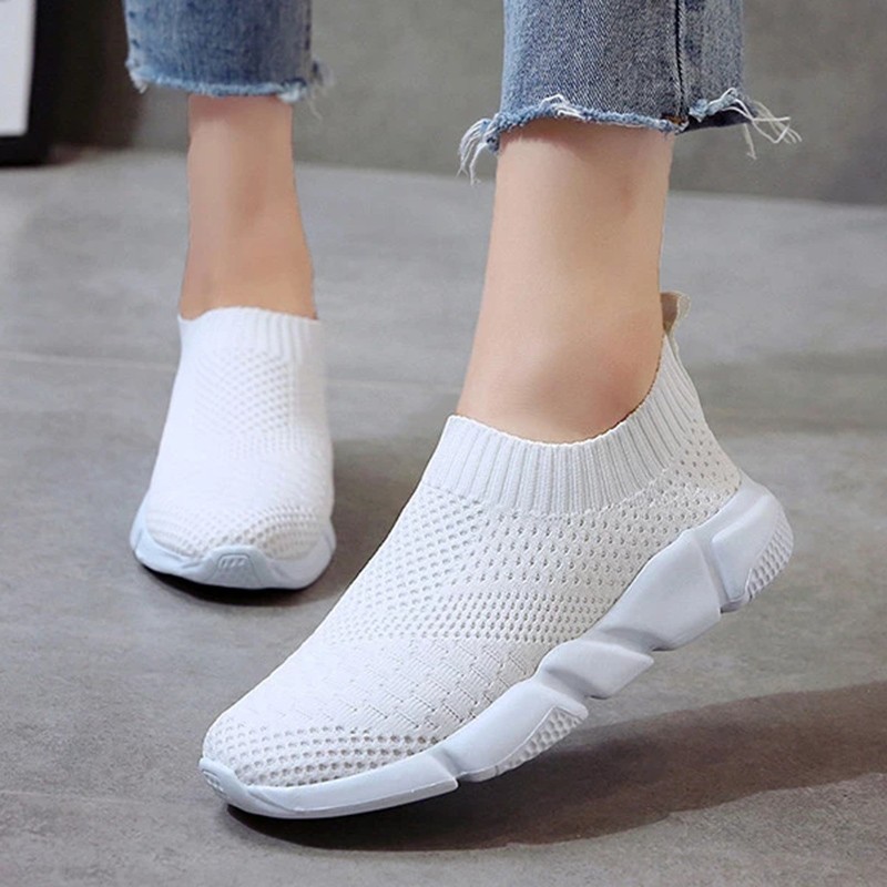 Rimocy Spring Summer Women Sneakers Lightweight Breathable Flat Mesh Woman Non-slip Soft Bottom Casual Shoes Socks 2022