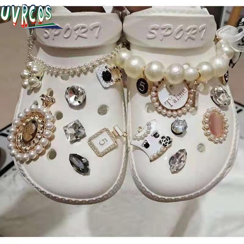 1 Set Crocs Charms Luxury Designer Accessories For Girls Gift JIBZ Handmade Anime Accessories Macaron Butterfly Badges 2022지츠