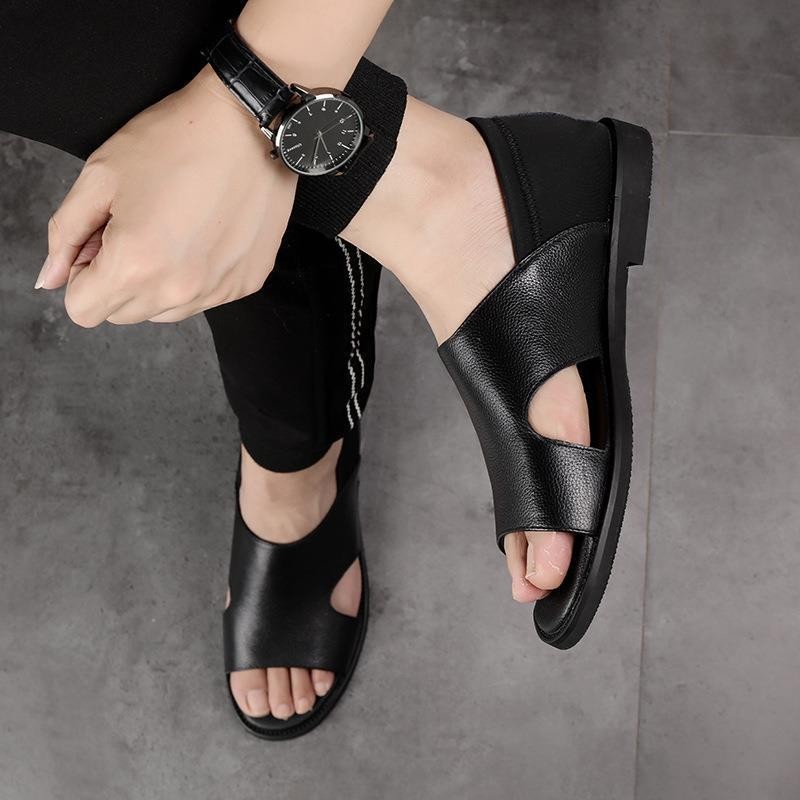 New Men Sandals Soft Leather Sandals Black Beach Shoes Casual Sandals Men Summer Comfortable Men Shoes Sneakers Zapatos Hombre