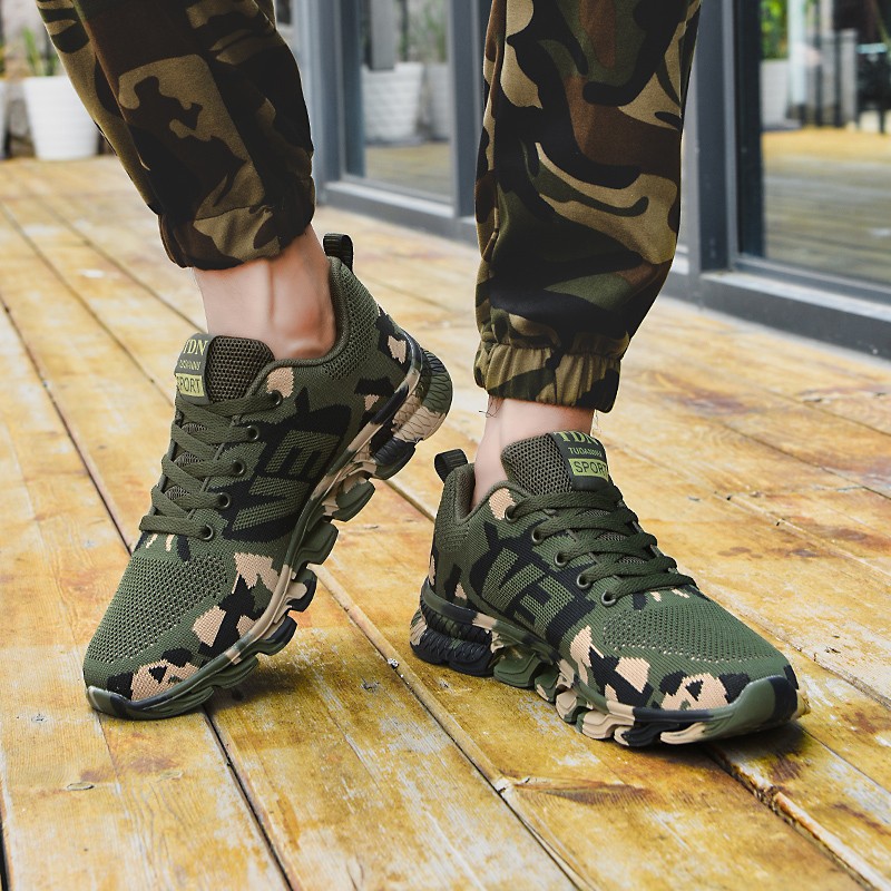 Camouflage Sneakers Man Military Shoes Women Sneakers Tenis Shoes Army Trekking Shoes Couple Outdoor Walking Casual Shoes