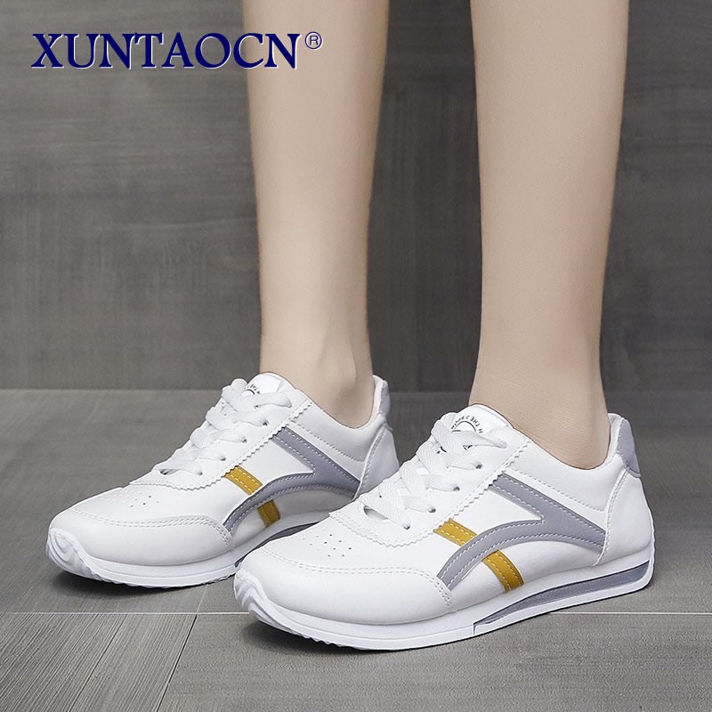 Summer Women's Mesh Stripe Lace Up Sneakers Soft Sole Walking Flat Shoes Ladies Breathable Sneakers Tennis Trainers Flats