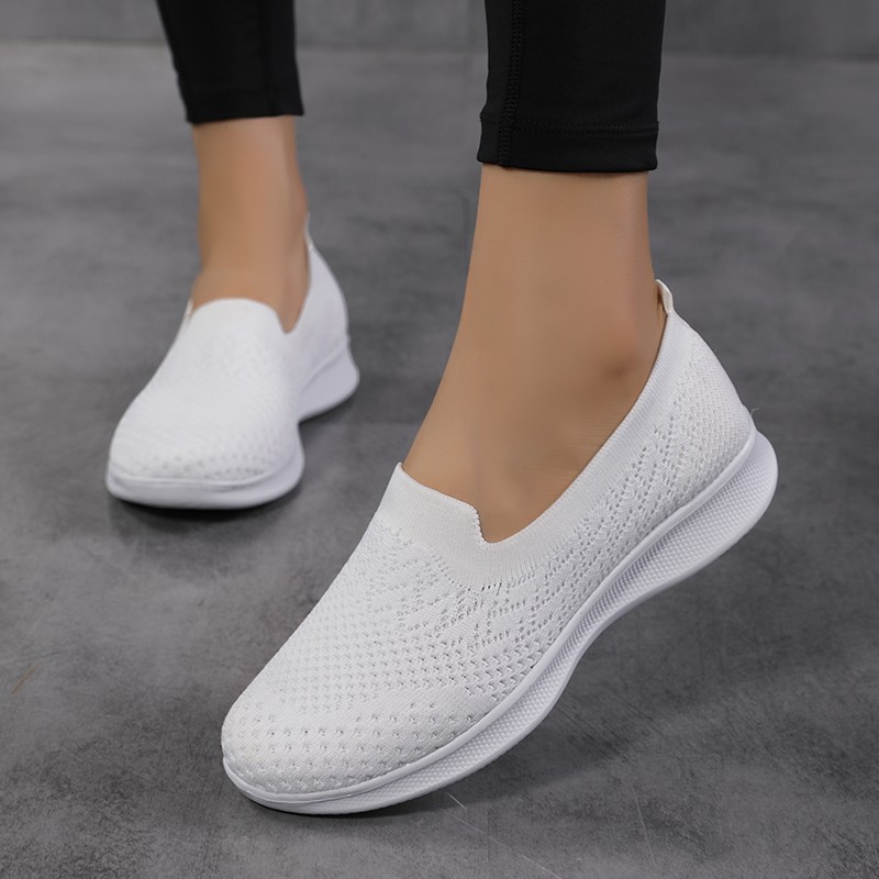 2022 Women Sneakers Outdoor Breathable Shoes Women Walking Shoes Women Loafers Chunky Sneakers Slip On Shoes Big Size 35~42