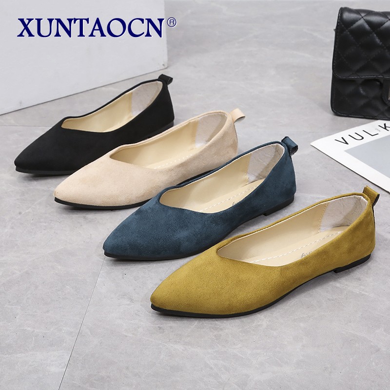 Slip On Women Flats Shoes Candy Color Pointed Toe Female Loafers Large Size Shoes Women Spring Flock Ladies Ballet Flats