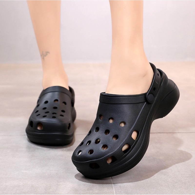 Fashion Summer Sandals Women Thick Soles High Heels Garden Shoes Outdoor Non-slip Beach Hole Slides 2022 Female New Slippers