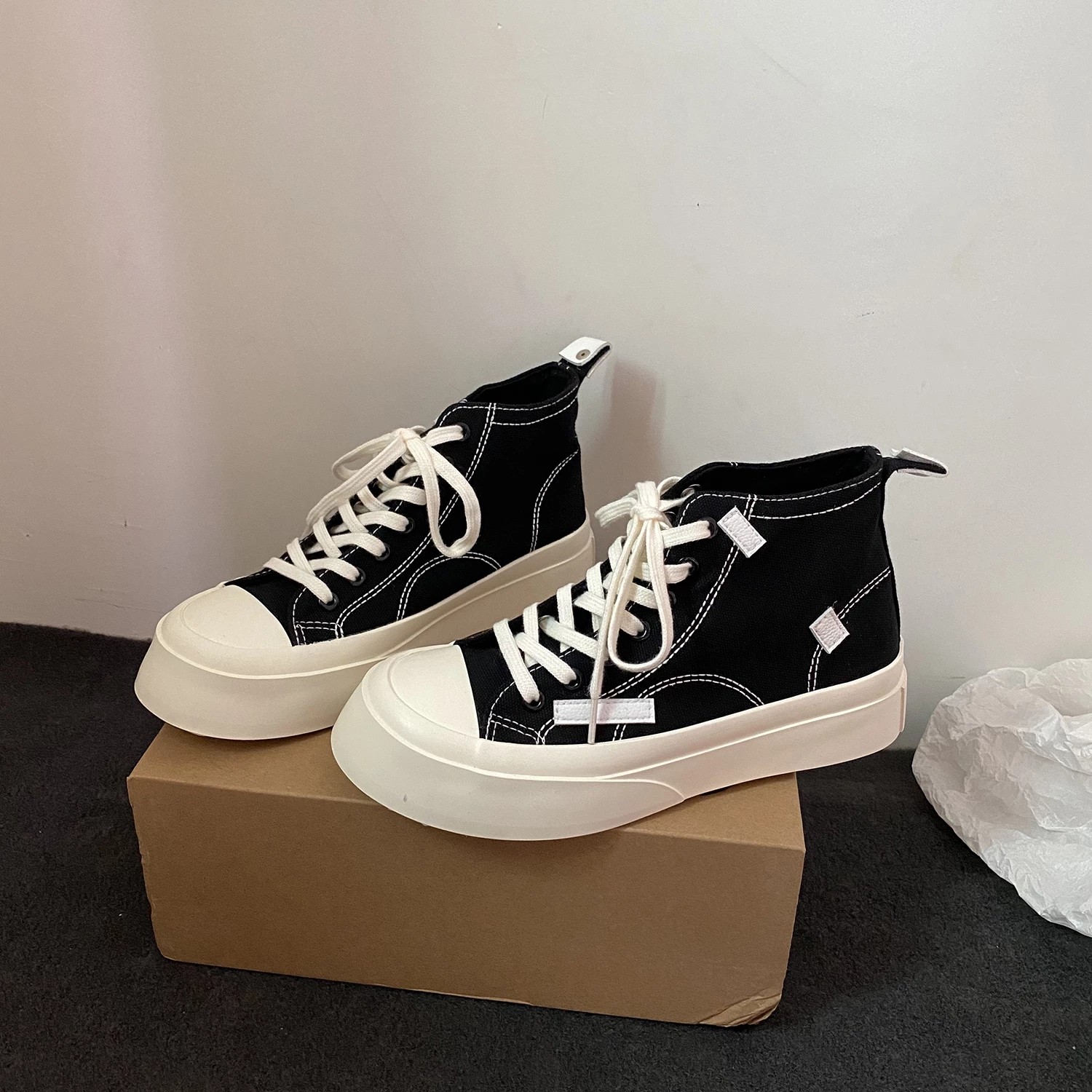 Ladies platform lace-up white sneakers summer fashion casual vulcanized shoes women thick-soled retro high-top canvas shoes