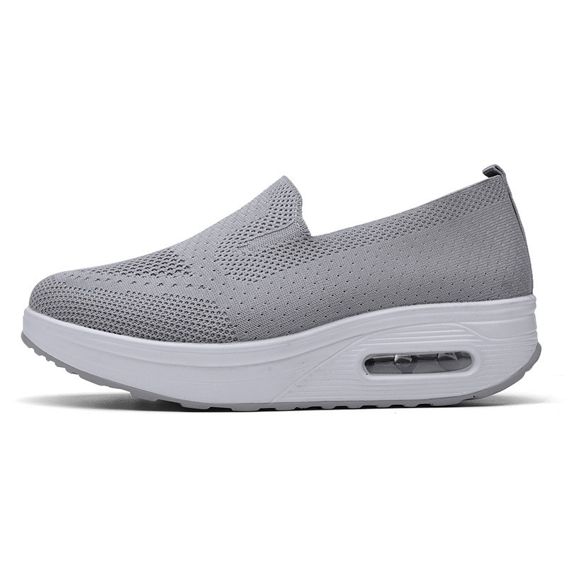 2022 spring and summer single feet slip-on lazy thick bottom air cushion sports shoes rocking new flying fabric women's shoes