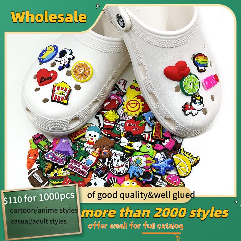 Wholesale 1000pcs Animation Anime Shoe Charms Animal lClog Cute Shoe Accessories Croc Garden Sandal Slipper Decoration