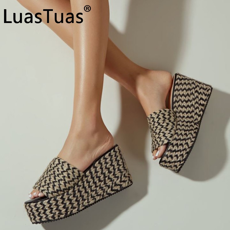 LuasTuas Size 36-43 Women Sandals Ins Chunky Platform Summer Shoes Women Slippers Fashion Beach Vacation Lady Daily Shoes