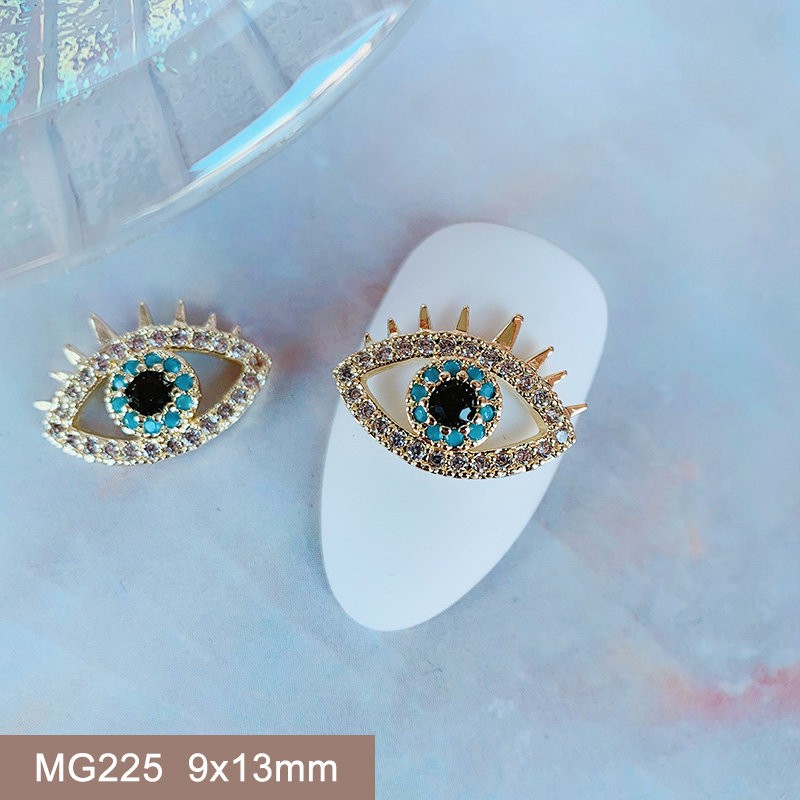 10pcs Luxury Demon Devil Blue Eye Zircon Crystals Rhinestones Nail Art Jewelry Nail Decorations Accessories Charms Supplies