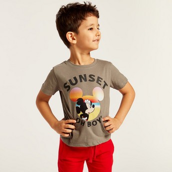 Disney Mickey Mouse Print T-shirt with Short Sleeves