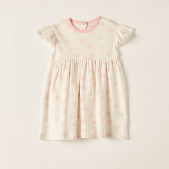 Juniors Printed Dress with Ruffles and Snap Closure