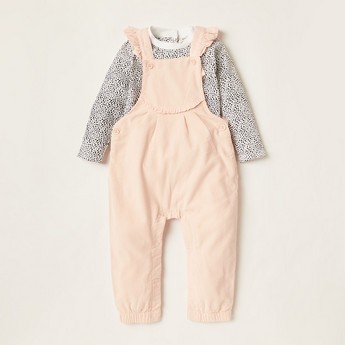 Juniors All-Over Printed T-shirt and Solid Dungaree Set