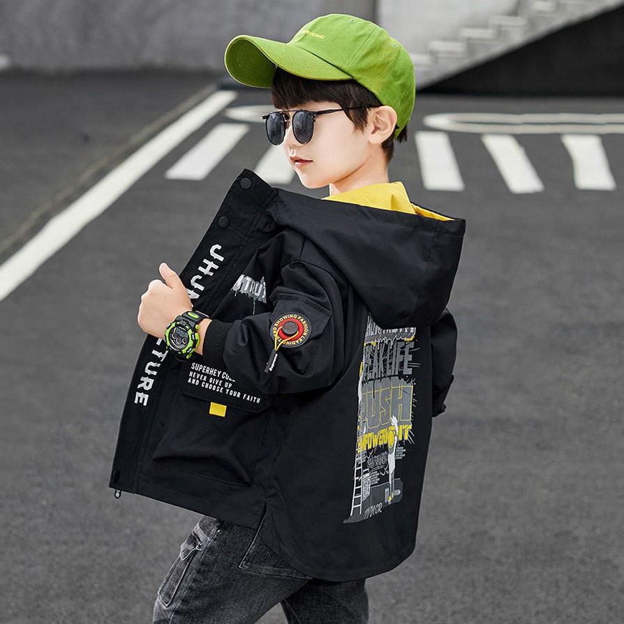 New 2022 polyester spring and autumn jacket for boy fashion Korean version hooded print windbreaker casual cool children's clothing