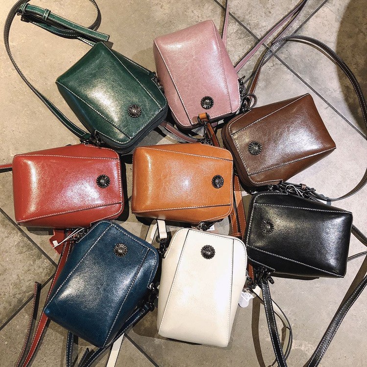 Genuine Leather Mobile Phone Cover Women Messenger Bag Cowhide 2022 Shoulder Bag Oil Wax Skin Small Square Box Purses Crossbody