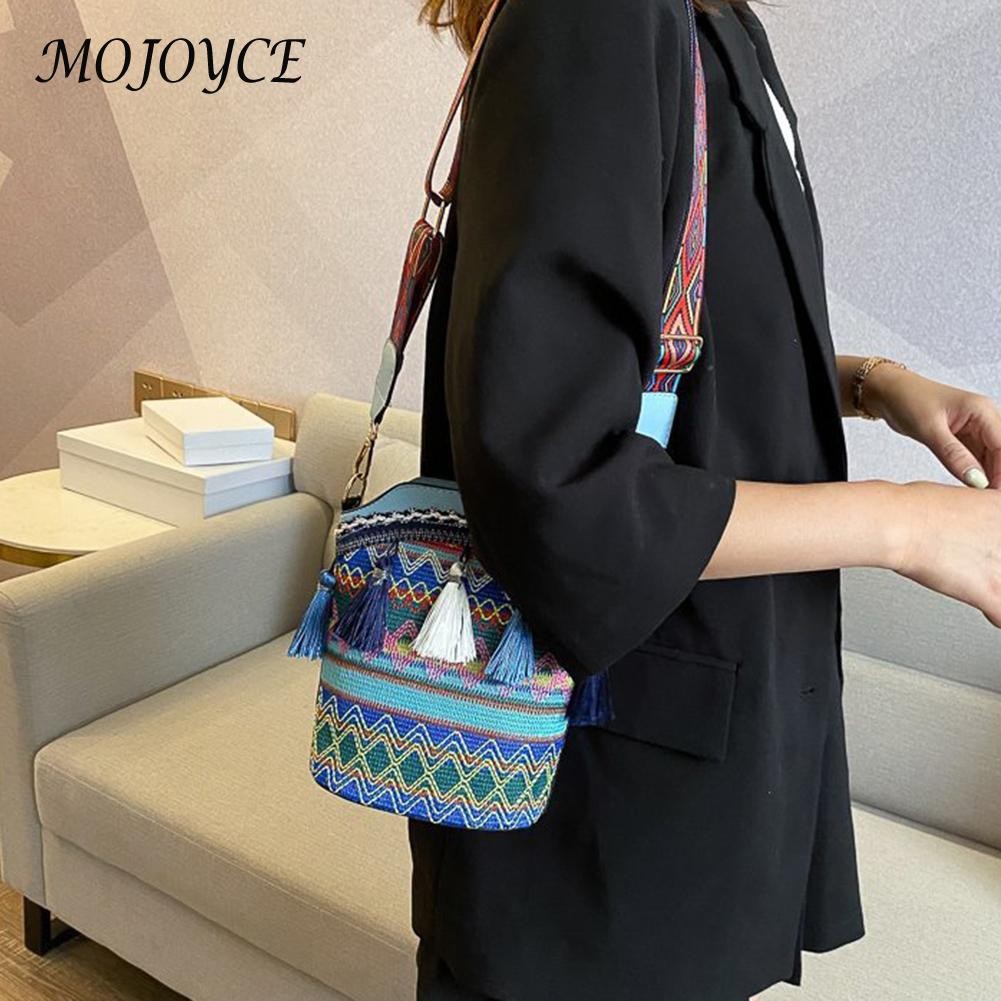 Women Shoulder Crossbody Bags Woven Tassel Small Bucket Handbags Women Messenger Handbags Ladies Bags