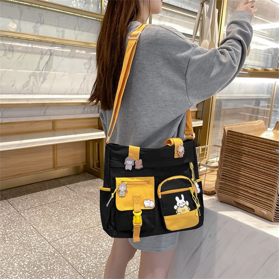 Preppy Style Cute Shoulder Crossbody Bags Women Waterproof Nylon Messenger Bags For Girls School Bags With Badge Handbag Purses