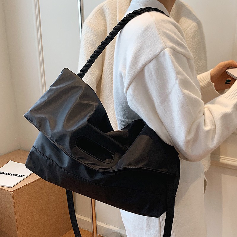 women shoulder bag 2022 nylon tote bags girl fashion bag large capacity shopper bag with magnetic buckle black twist handle handbags