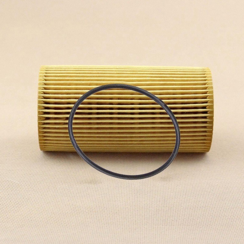 High Quality Engine Oil Filter Volvo C30 C70 S40 S60 V50 V60 XC60 XC70 Oil Filter OEM No. 8692305 Car Oil Filter Auto Parts