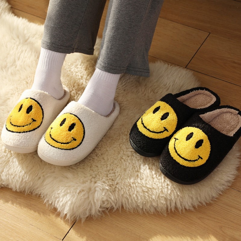 Winter Women Slippers Fluffy Smiley Face Slippers Fur Warm Couple Cotton Shoes Home Indoor Thick-soled Non-slip Floor Shoes 2022