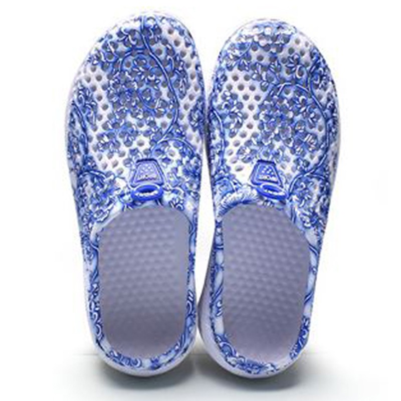 2020 summer women beach slippers blue and white print breathable mesh shoe for lip flops massage slippers plus size 41