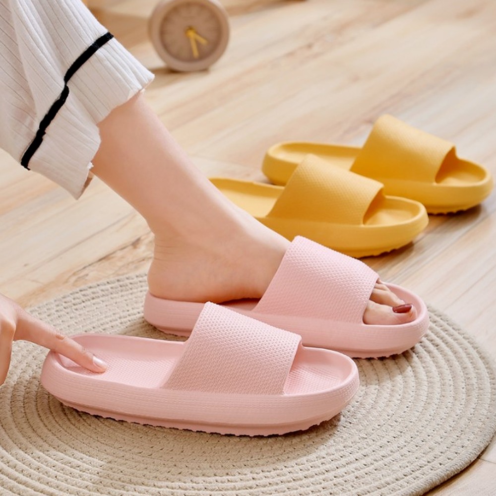 Cloud slippers thick platform slippers non-slip eva soft sandals waterproof indoor home silent damping indoor shoes for women