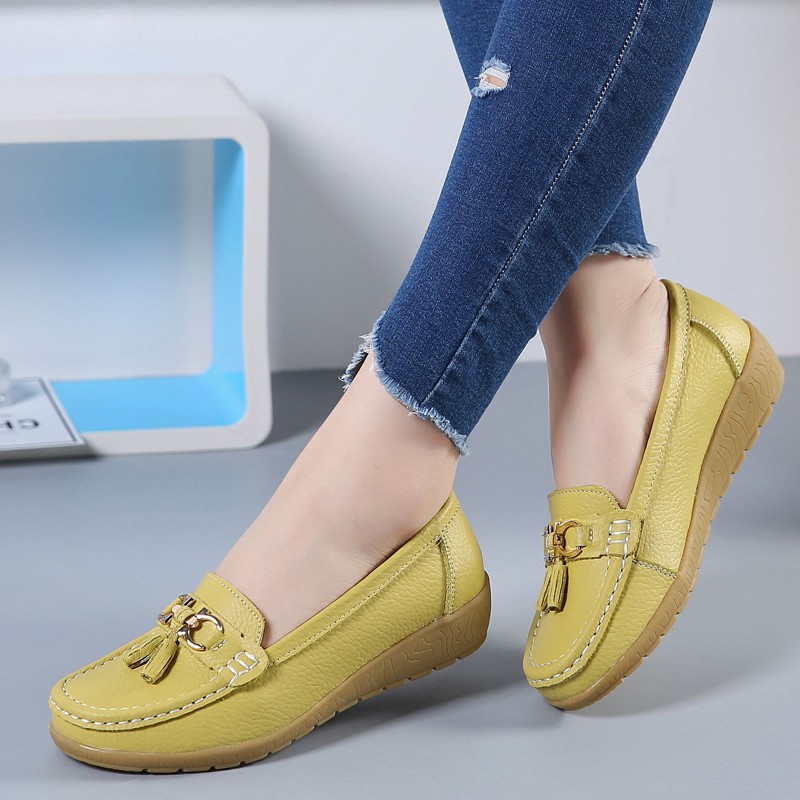 New Genuine Leather Shoes Woman Slip On Women's Flats Moccasins Female Loafers Spring Autumn Soft Mother Shoe Plus Size 34-44