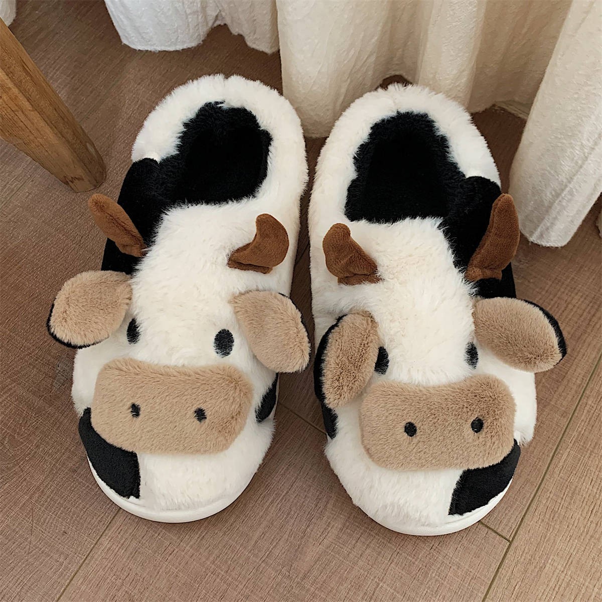 WONTIVE Fuzzy Slippers Women Kawaii Slippers for Women Fluffy Kawaii House Slippers Cute Slippers for Women Thermal Cow Slippers