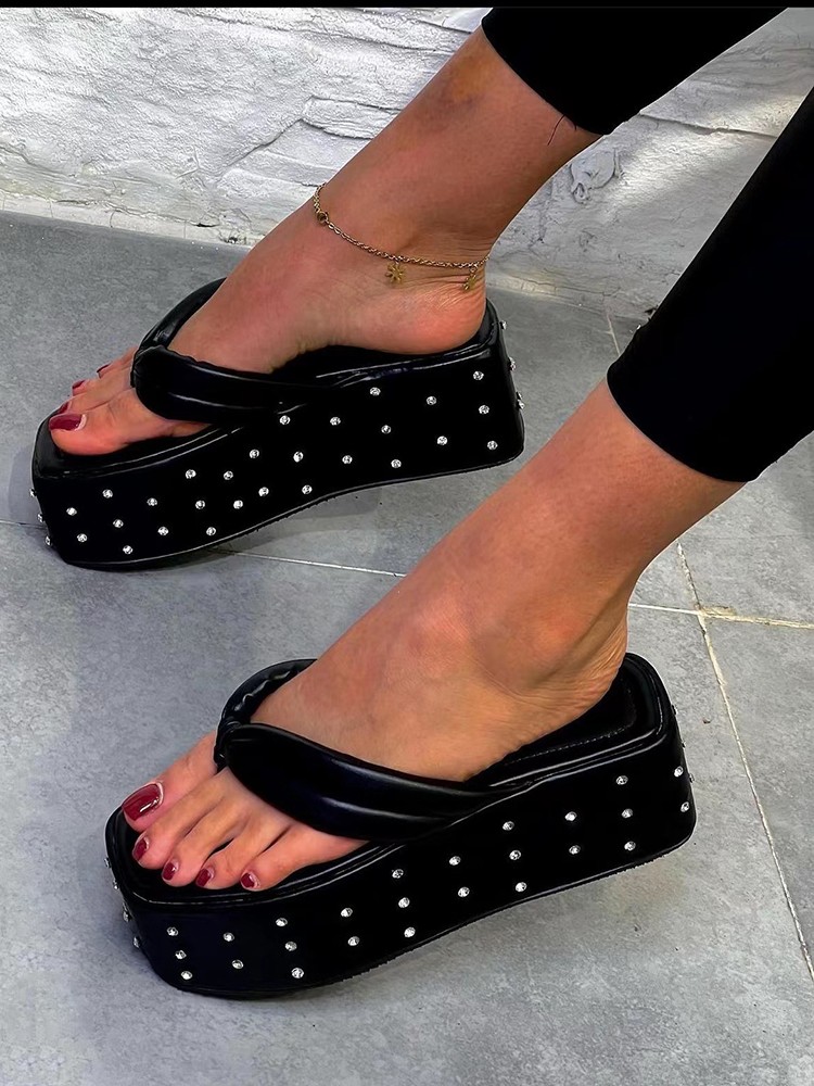 Summer Woman Flip Flops Solid Color Platform Rivet Slippers Platform High Heel Slides Ladies Shoes Fashion Casual Home Sandals