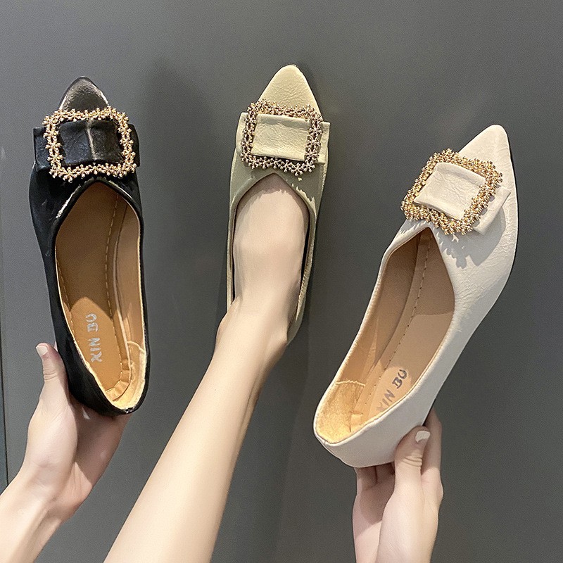 Spring new green pointed toe fashion square buckle design breathable lightweight casual shoes cute flat large size women's shoes
