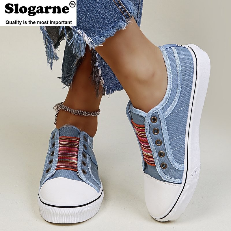 Trainers Canvas Flat Shoes Women Running Shoes Vulcanizing New Women Spring Autumn Sneakers Ladies Casual Sneakers Big Size 43