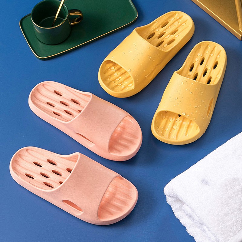 2022 Home Family Bath Shoes Indoor Non-slip Unisex Solid Soft Bottom Slippers Sandals Women and Men Slippers Flat Shoes