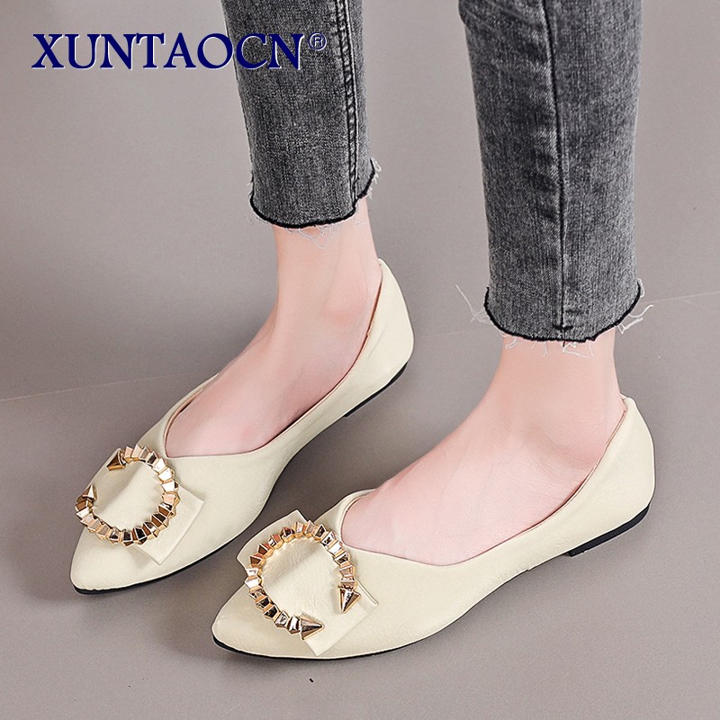 2022 Women's shoes fashion comfortable daily casual trend solid color PU pointed toe golden ring shallow mouth flat shoes