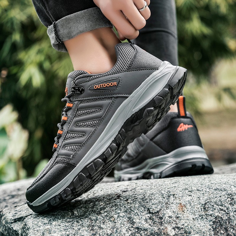 2022 New Men Casual Shoes Outdoor Breathable Fashion Shoes Men Sneakers Luxury Brand Trekking Hiking Shoes Non-slip Sneakers