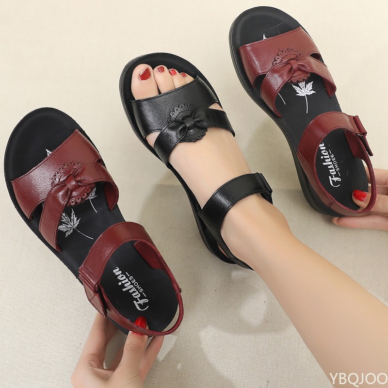 New Fashion Women Sandals Summer Shoes Woman Leather Flat Sandals Soft Female Shoes Comfortable Old Mother Sandals