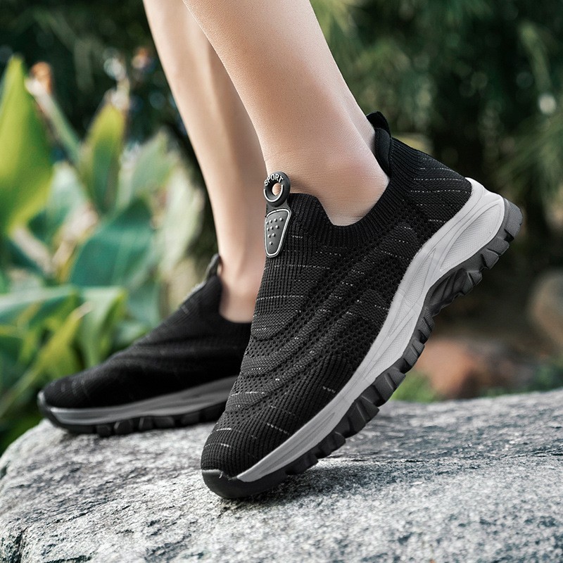 New 2022 low-top outdoor shoes korean fashion large size men's sports shoes for summer