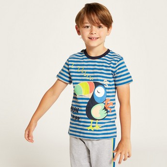 Juniors Graphic Print T-shirt and Pyjama Set