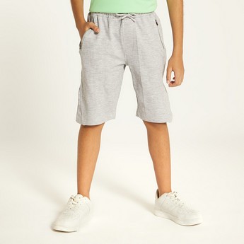 XYZ Solid Shorts with Drawstring Closure and Pockets