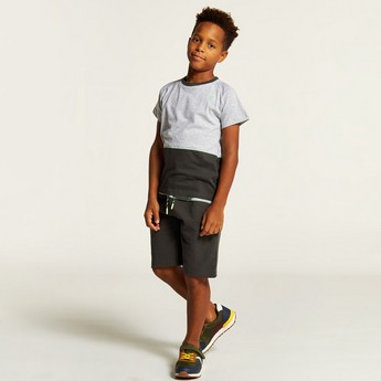 XYZ Panelled T-shirt and Mid-Rise Shorts Set